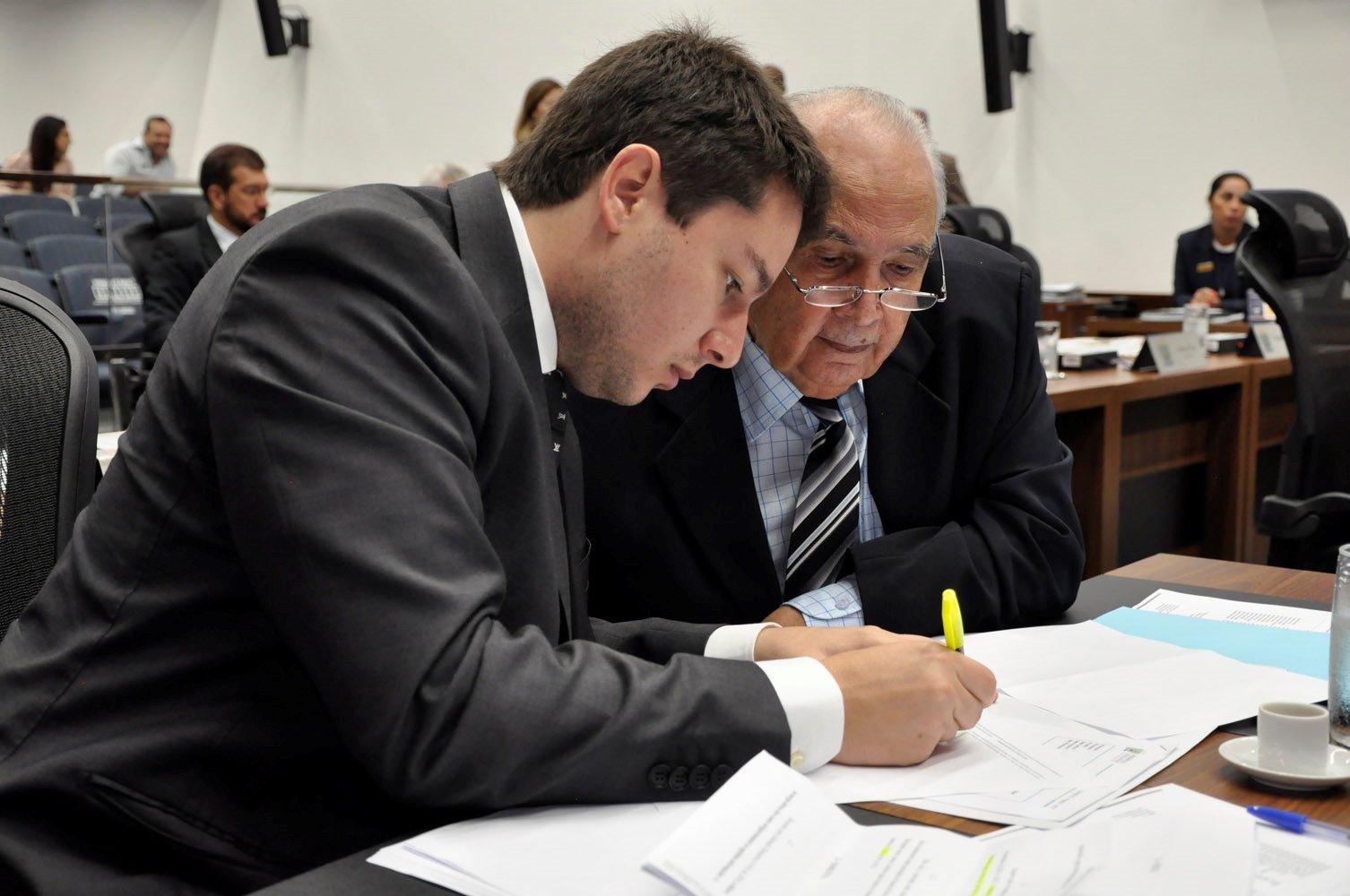 João Henrique apresenta Projeto de Lei que dispõe sobre a proteção dos dados dos consumidores